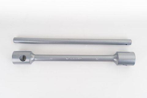KLUCZ DO KÓŁ DWUSTRONNY 30/32MM, L=395MM Z PRZETYCZKĄ KLUCZ DO KÓŁ DWUSTRONNY 30/32MM, L=395MM Z PRZETYCZKĄ