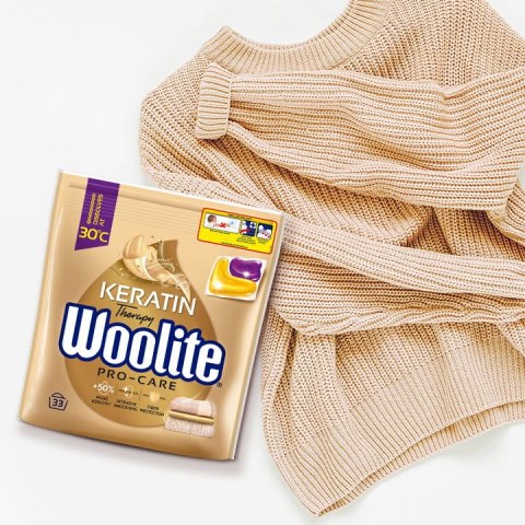 WOOLITE ŻELOWE KAPSUŁKI DO PRANIA Z KERATYNĄ PRO-CARE 33 SZT. WOOLITE ŻELOWE KAPSUŁKI DO PRANIA Z KERATYNĄ PRO-CARE 33 SZT.