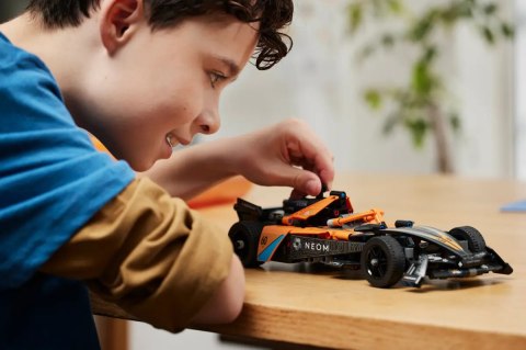 42169 - LEGO TECHNIC - NEOM MCLAREN FORMULA E RACE CAR 42169 - LEGO TECHNIC - NEOM MCLAREN FORMULA E RACE CAR