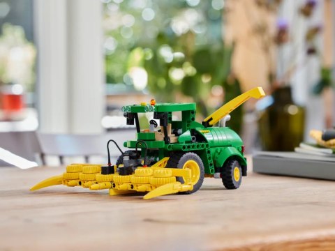42168 - LEGO TECHNIC - JOHN DEERE 9700 FORAGE HARvESTER 42168 - LEGO TECHNIC - JOHN DEERE 9700 FORAGE HARvESTER