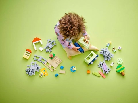10427 - LEGO DUPLO - PRZYGODA Z INTERAKTYWNYM POCIĄGIEM 10427 - LEGO DUPLO - PRZYGODA Z INTERAKTYWNYM POCIĄGIEM