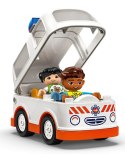 10447 - LEGO DUPLO - KARETKA Z KIEROWCĄ