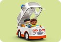 10447 - LEGO DUPLO - KARETKA Z KIEROWCĄ