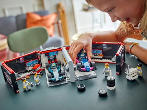 60444 - LEGO CITY - F1® GARAŻ I BOLIDY MERCEDES-AMG I ALPINE 60444 - LEGO CITY - F1® GARAŻ I BOLIDY MERCEDES-AMG I ALPINE