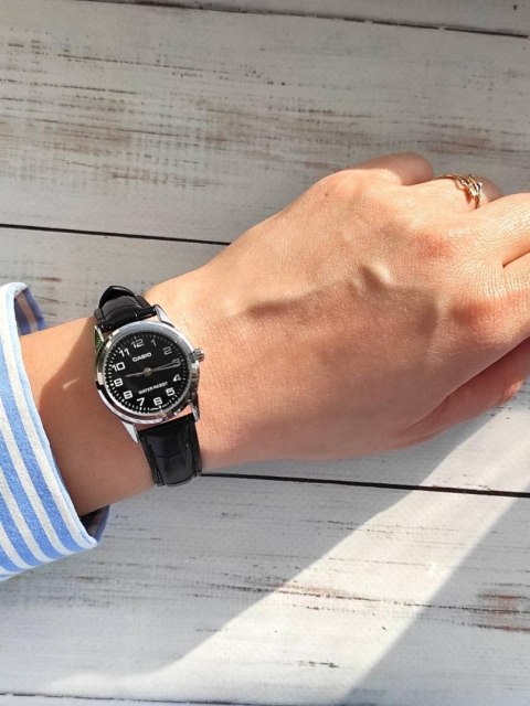 ZEGAREK DAMSKI CASIO LTP-V001L-1B (ZD588A) + BOX ZEGAREK DAMSKI CASIO LTP-V001L-1B (ZD588A) + BOX