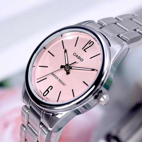 ZEGAREK DAMSKI CASIO LTP-V005D-4BUDF (ZD586A) + BOX ZEGAREK DAMSKI CASIO LTP-V005D-4BUDF (ZD586A) + BOX