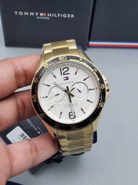 ZEGAREK MĘSKI TOMMY HILFIGER 1791365 ERIK (ZF111A) ZEGAREK MĘSKI TOMMY HILFIGER 1791365 ERIK (ZF111A)