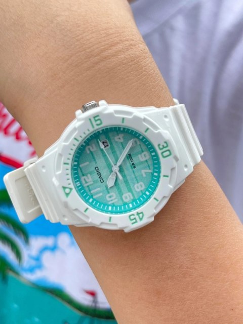 ZEGAREK DAMSKI CASIO LRW-200H 3CVDF (ZD557N) + BOX ZEGAREK DAMSKI CASIO LRW-200H 3CVDF (ZD557N) + BOX