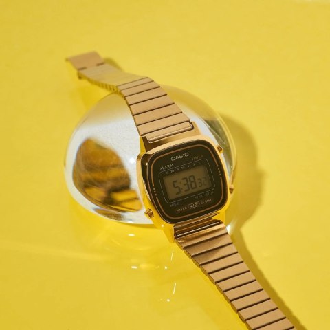 ZEGAREK DAMSKI CASIO VINTAGE LA670WGA-1 (ZD597B) + BOX ZEGAREK DAMSKI CASIO VINTAGE LA670WGA-1 (ZD597B) + BOX