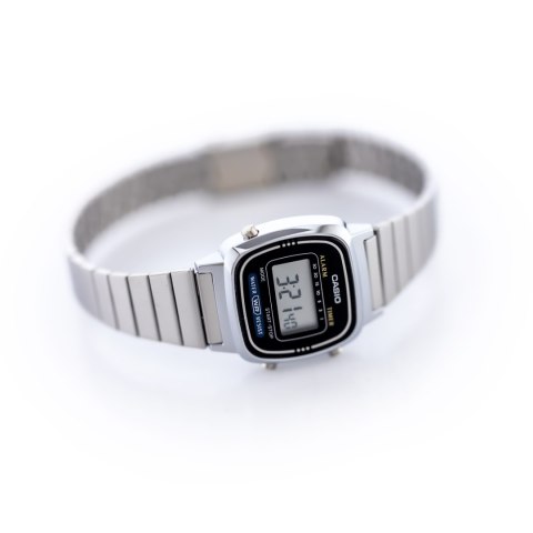 ZEGAREK DAMSKI CASIO VINTAGE LA670WA-1D (ZD597C) + BOX ZEGAREK DAMSKI CASIO VINTAGE LA670WA-1D (ZD597C) + BOX