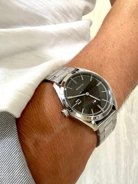 KLASYCZNY ZEGAREK MĘSKI TOMMY HILFIGER THEO 1710440 + BOX KLASYCZNY ZEGAREK MĘSKI TOMMY HILFIGER THEO 1710440 + BOX