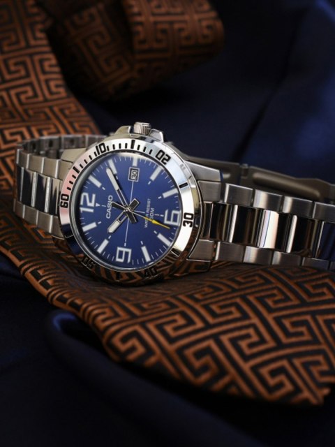 ZEGAREK MĘSKI CASIO MTP-VD01D-2B (ZD175A) + BOX ZEGAREK MĘSKI CASIO MTP-VD01D-2B (ZD175A) + BOX
