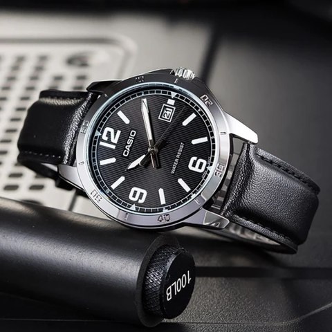 ZEGAREK MĘSKI CASIO MTP-V004L-1B + BOX (ZD046G) ZEGAREK MĘSKI CASIO MTP-V004L-1B + BOX (ZD046G)