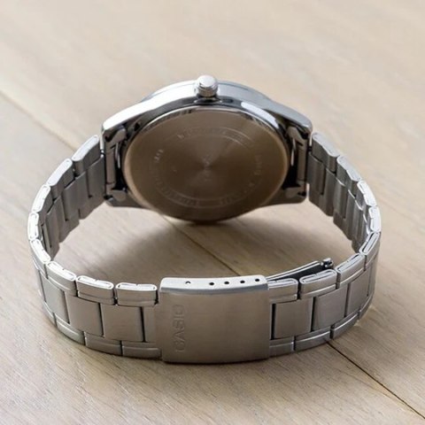 ZEGAREK MĘSKI CASIO MTP-V005D-7B4 + BOX ZEGAREK MĘSKI CASIO MTP-V005D-7B4 + BOX