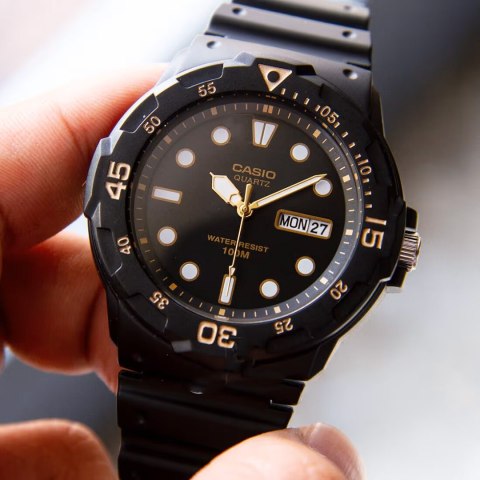 ZEGAREK MĘSKI CASIO COLLECTION MRW-200H-1E + BOX ZEGAREK MĘSKI CASIO COLLECTION MRW-200H-1E + BOX