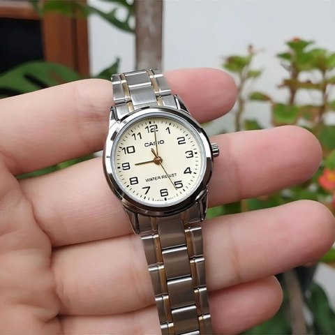 ZEGAREK DAMSKI CASIO LTP-V001SG-9B + BOX ZEGAREK DAMSKI CASIO LTP-V001SG-9B + BOX