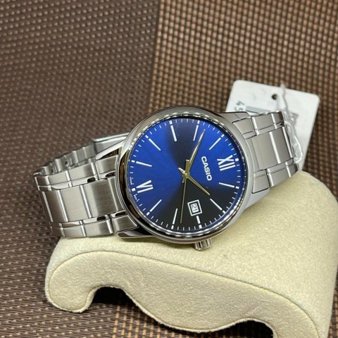 ZEGAREK MĘSKI CASIO MTP-V002D-2B3 + BOX (ZD223B) ZEGAREK MĘSKI CASIO MTP-V002D-2B3 + BOX (ZD223B)