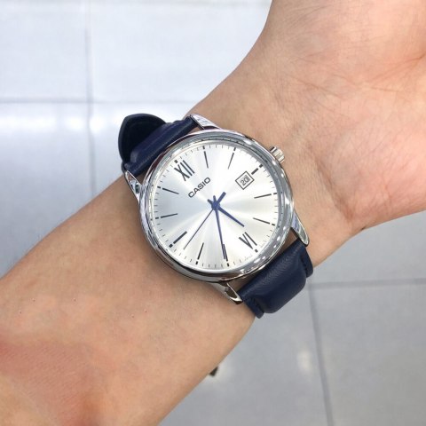 ZEGAREK MĘSKI CASIO MTP-V002L-2B3 + BOX (ZD224B) ZEGAREK MĘSKI CASIO MTP-V002L-2B3 + BOX (ZD224B)