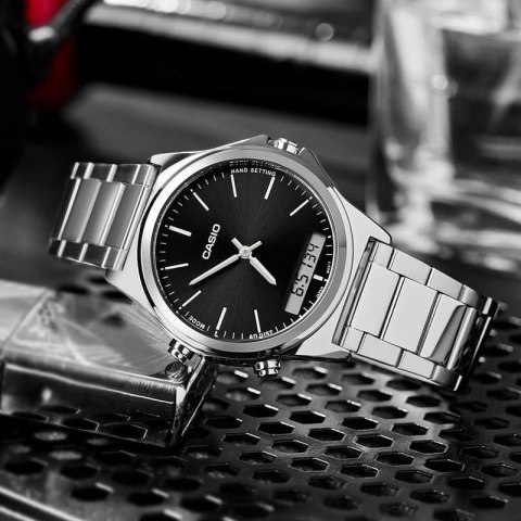 ZEGAREK MĘSKI CASIO MTP-VC01D-1E + BOX (ZD239E) ZEGAREK MĘSKI CASIO MTP-VC01D-1E + BOX (ZD239E)