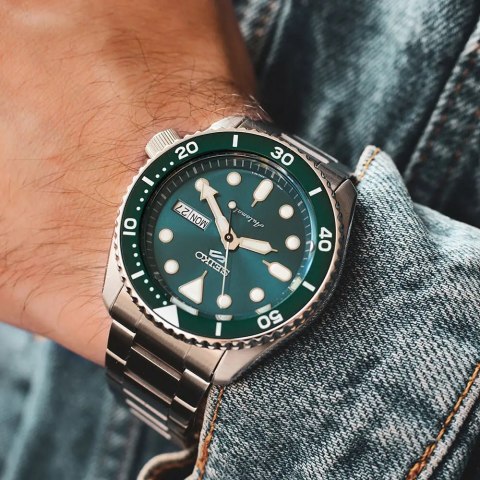 ZEGAREK MĘSKI SEIKO 5 SRPD61K1 AUTOMAT + BOX ZEGAREK MĘSKI SEIKO 5 SRPD61K1 AUTOMAT + BOX