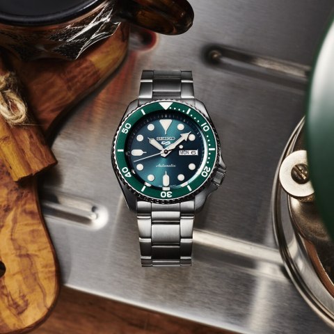 ZEGAREK MĘSKI SEIKO 5 SRPD61K1 AUTOMAT + BOX ZEGAREK MĘSKI SEIKO 5 SRPD61K1 AUTOMAT + BOX