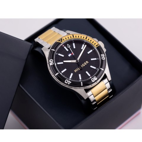 ZEGAREK MĘSKI TOMMY HILFIGER LOGAN 1792013 (ZF106A) ZEGAREK MĘSKI TOMMY HILFIGER LOGAN 1792013 (ZF106A)