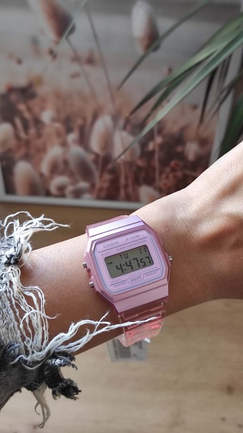 ZEGAREK DAMSKI CASIO RETRO VINTAGE F-91WS-4 (ZD648A) + BOX ZEGAREK DAMSKI CASIO RETRO VINTAGE F-91WS-4 (ZD648A) + BOX