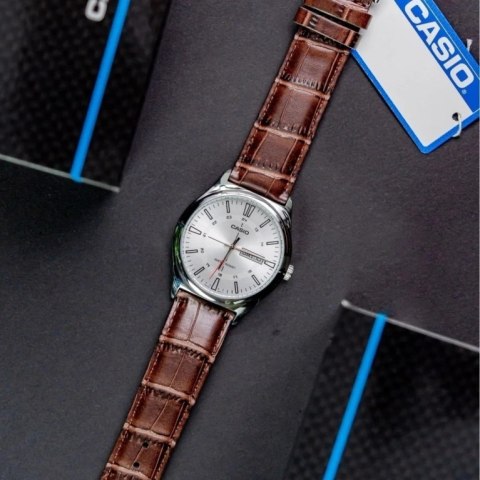 ZEGAREK MĘSKI CASIO MTP-V006L-7CUDF (ZD210M) + BOX ZEGAREK MĘSKI CASIO MTP-V006L-7CUDF (ZD210M) + BOX