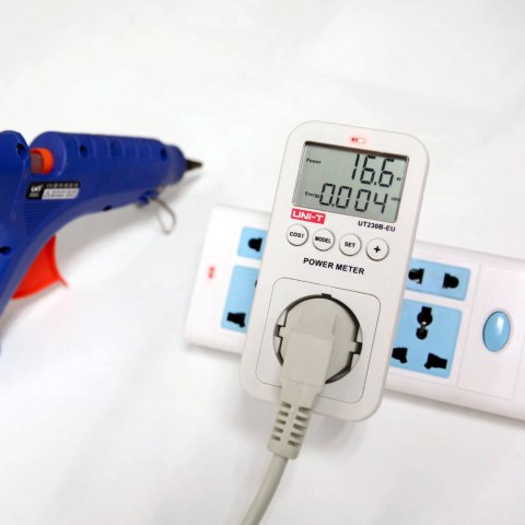 GNIAZDO SIECIOWE Z MIERNIKIEM ZUŻYCIA ENERGII UNI-T UT230B-EU GNIAZDO SIECIOWE Z MIERNIKIEM ZUŻYCIA ENERGII UNI-T UT230B-EU
