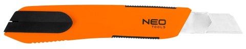 NÓŻ Z OSTRZEM ŁAMANYM 18 MM, GUMOWANE WYKOŃCZENIE NÓŻ Z OSTRZEM ŁAMANYM 18 MM, GUMOWANE WYKOŃCZENIE