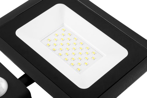 REFLEKTOR Z CZUJNIKIEM RUCHU SMD 30W 2550 LM 230V REFLEKTOR Z CZUJNIKIEM RUCHU SMD 30W 2550 LM 230V