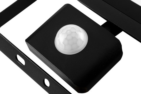 REFLEKTOR Z CZUJNIKIEM RUCHU SMD 30W 2550 LM 230V REFLEKTOR Z CZUJNIKIEM RUCHU SMD 30W 2550 LM 230V