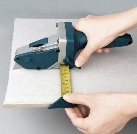AG700 NÓŻ DO CIĘCIA PŁYT GK Z MIARKĄ AG700 NÓŻ DO CIĘCIA PŁYT GK Z MIARKĄ