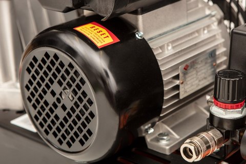 KOM PRESOR OLEJOWY 150L, 230V KOM PRESOR OLEJOWY 150L, 230V