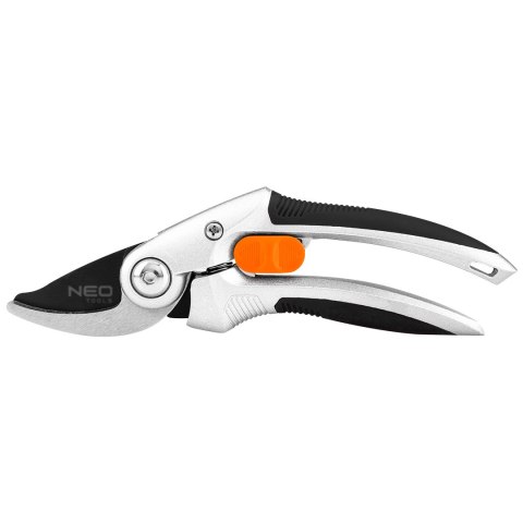 SEKATOR BY PASS 210 MM, ZAKRES DO 20 MM, ALUMINIOWY, UCHWYT POKRYTY GUMĄ TPR SEKATOR BY PASS 210 MM, ZAKRES DO 20 MM, ALUMINIOWY, UCHWYT POKRYTY GUMĄ TPR