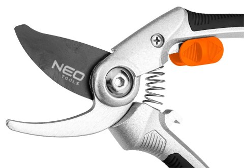 SEKATOR BY PASS 210 MM, ZAKRES DO 20 MM, ALUMINIOWY, UCHWYT POKRYTY GUMĄ TPR SEKATOR BY PASS 210 MM, ZAKRES DO 20 MM, ALUMINIOWY, UCHWYT POKRYTY GUMĄ TPR