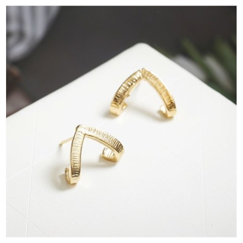 KOLCZYKI ZAUSZNICE ZŁOTE TRÓJKĄTY K1600