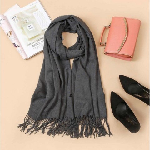 SZAL Z FRĘDZLAMI, CHUSTA SZARY SZA40SZA