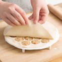 DA21 WYCISKARKA CIASTA NA  PIEROGI