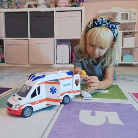 KARETKA POGOTOWIA- AMBULANS 22731 KARETKA POGOTOWIA- AMBULANS 22731