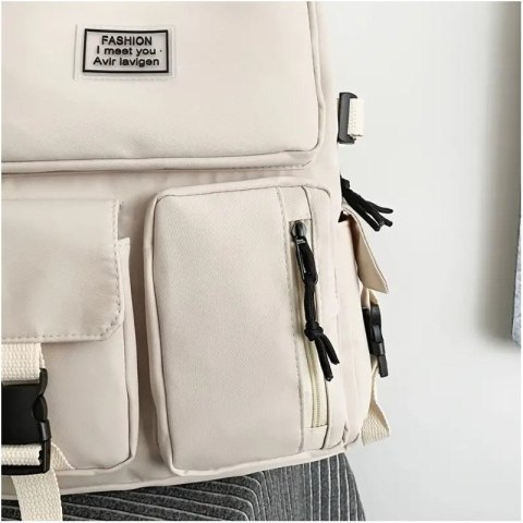 PLECAK SPORTOWY SZKOLNY UNIWERSALNY KIESZONKI KREMOWY PL164K PLECAK SPORTOWY SZKOLNY UNIWERSALNY KIESZONKI KREMOWY PL164K