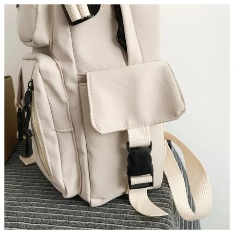 PLECAK SPORTOWY SZKOLNY UNIWERSALNY KIESZONKI KREMOWY PL164K PLECAK SPORTOWY SZKOLNY UNIWERSALNY KIESZONKI KREMOWY PL164K