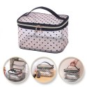 KOSMETYCZKA DAMSKA KUFEREK TRANSPARENTNA CZARNE SERCA 13CM X 21CM KS125