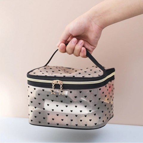 KOSMETYCZKA DAMSKA KUFEREK TRANSPARENTNA CZARNE SERCA 13CM X 21CM KS125