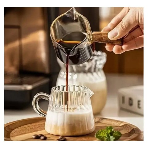 MLECZARKA ,POJEMNIK Z FALOWANYMI ŚCIANKAMI RYFLOWANA 150ML 1SZT SZK98