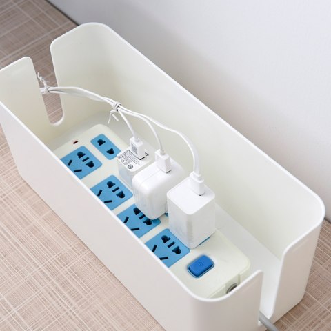 AG381B Organizer na kable listwy biały AG381B Organizer na kable listwy biały