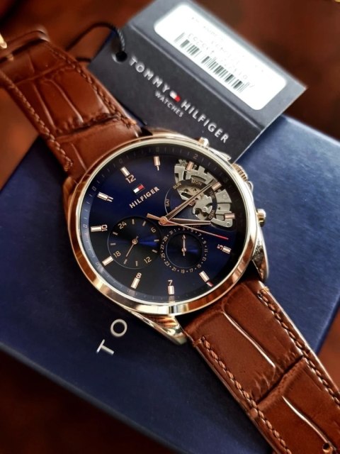 ZEGAREK MĘSKI TOMMY HILFIGER 1710453 BAKER (zf043e) ZEGAREK MĘSKI TOMMY HILFIGER 1710453 BAKER (zf043e)