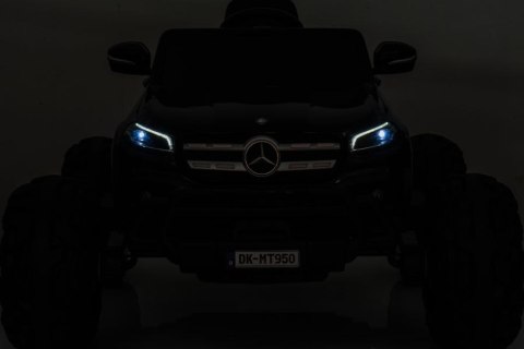 Auto Na Akumulator Mercedes DK-MT950 4x4 Czarny Lakierowany Auto Na Akumulator Mercedes DK-MT950 4x4 Czarny Lakierowany