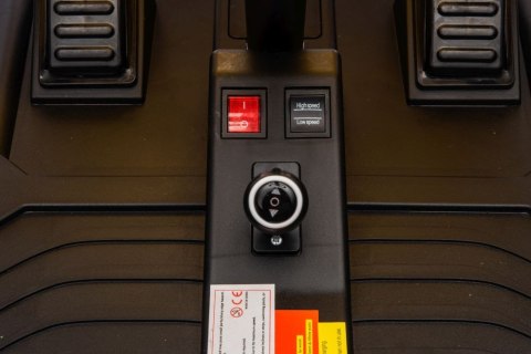 Auto Na Akumulator Buggy A8812 Pomarańczowe 24V Auto Na Akumulator Buggy A8812 Pomarańczowe 24V