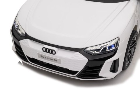 Auto Na Akumulator Audi E- Tron GT QLS-6888 Białe Auto Na Akumulator Audi E- Tron GT QLS-6888 Białe